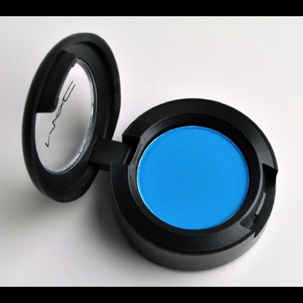 Authentic MAC Eyeshadow Zingy Dare to Wear